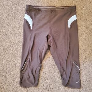 NWT Women's Nike Dri-FIT Running tight